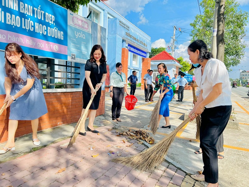 Hưởng ứng chiến dịch làm cho thế giới sạch hơn năm 2023