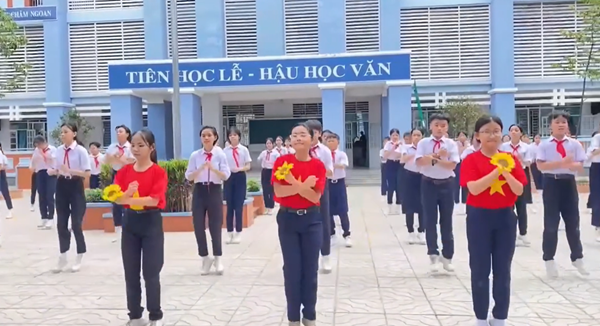 Liên đội THCS Hiệp An tham gia sân chơi đồng diễn sân trường cùng LOF MALTO
