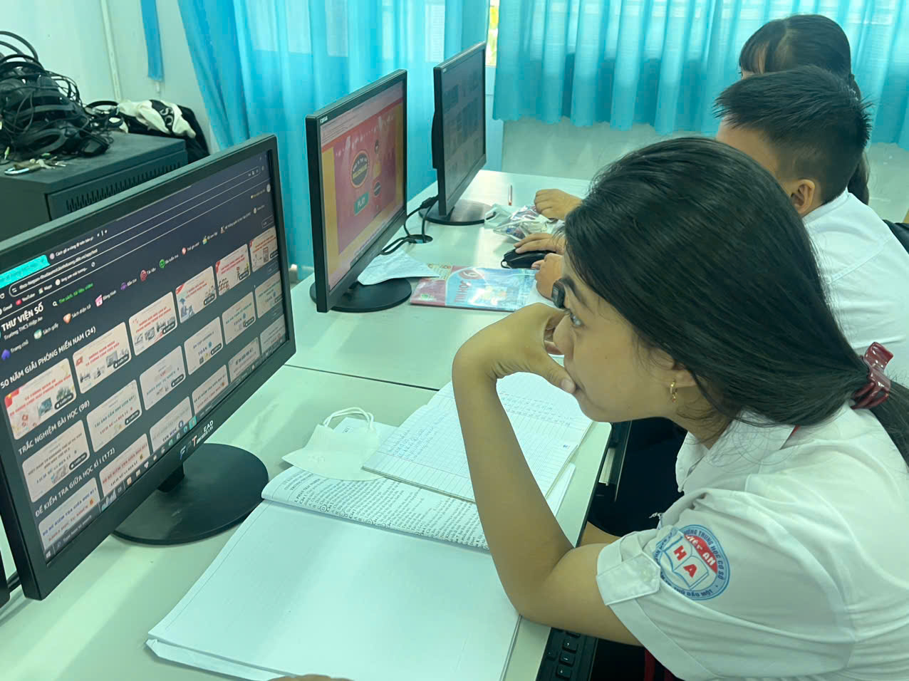 Sôi Động Phong Trào Tham Gia Tuần Lễ Đọc Sách trên Thư Viện Số DLibK12 Tại Trường THCS Hiệp An