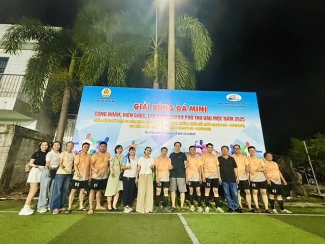 Công Đoàn Trường THCS Hiệp An Hào Hứng Tham Gia Giải Bóng Đá Mini CNVCLĐ Thành Phố Thủ Dầu Một Năm 2025