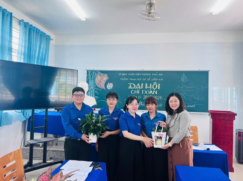 Đoàn Trường THCS Hiệp An Tổ Chức Thành Công Đại Hội Chi Đoàn TNCS Hồ Chí Minh Nhiệm Kỳ 2025-2026